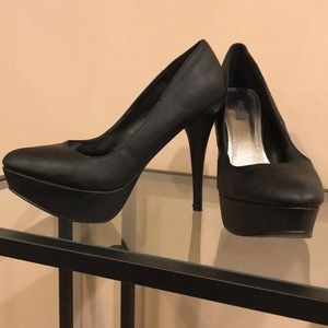 Black Charlotte Russe heels